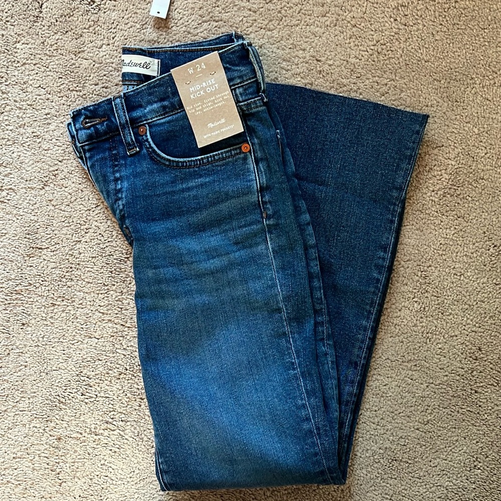 Madwell Mid-Rise Kick out crop NWT 24